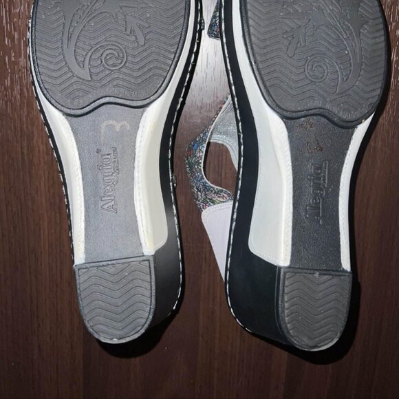 Alegria Lara Cathedral Slip-on wedge heel sandals with velcro straps Size 39 - Picture 16 of 16